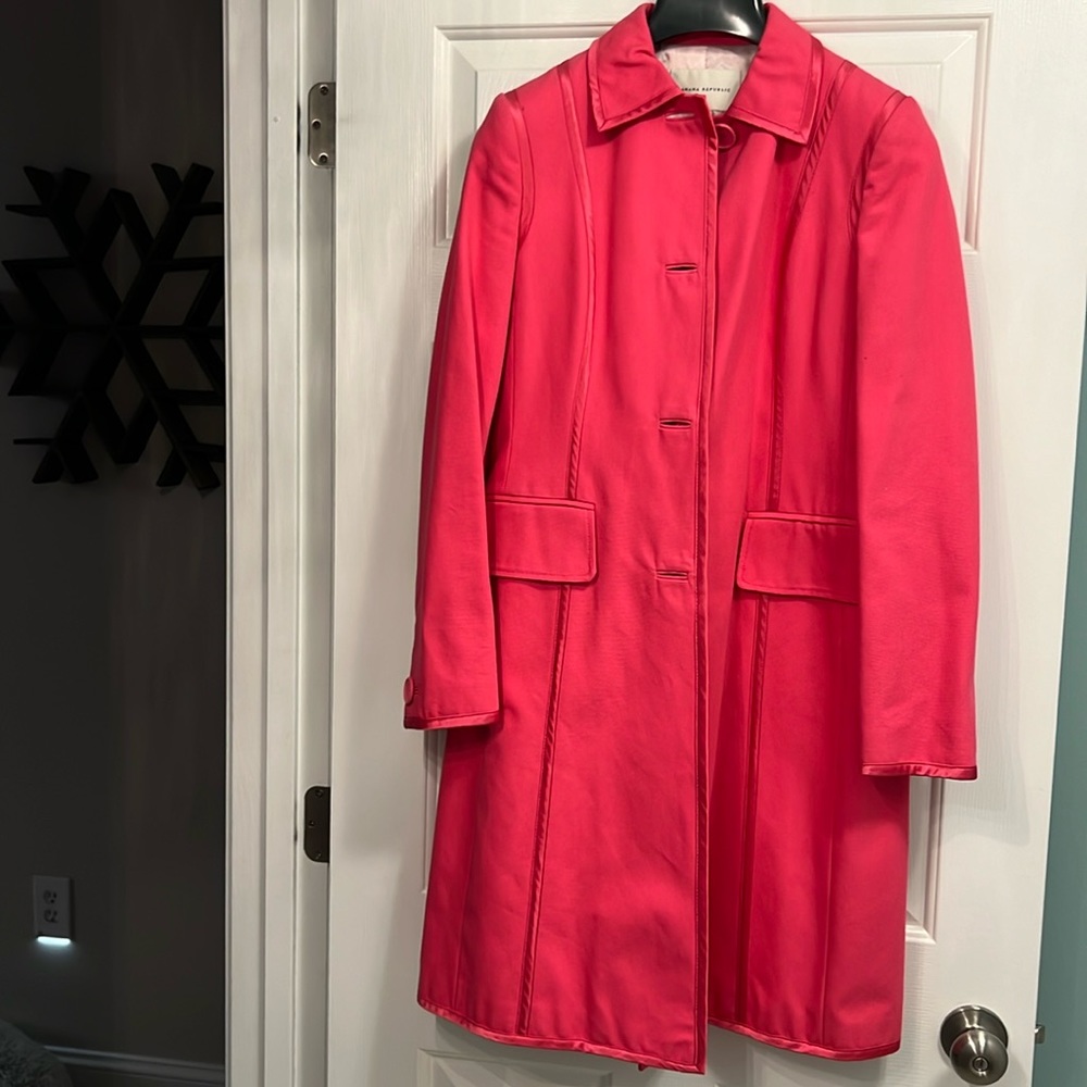 Pink banana republic size medium, spring coat